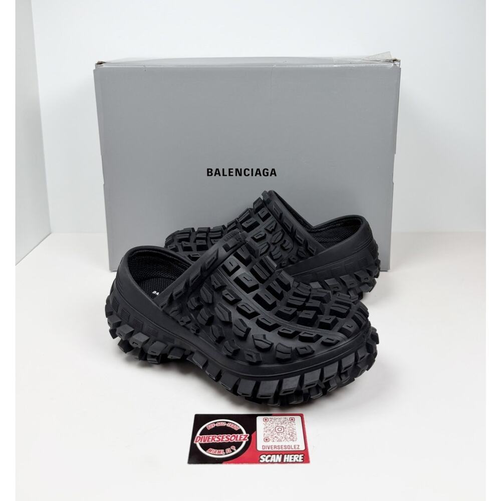 Size 35EU/5.5W- Balenciaga Defender Black Clogs🖤 NEW/RETAIL $1,050!